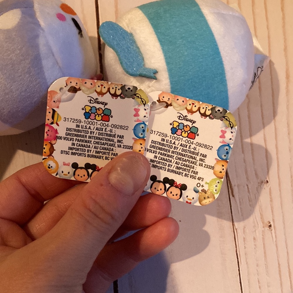 Disney Tsum Tsum Donald & Daisy Duck Mini Soft Plush 2-Piece Set - Picture 5 of 5
